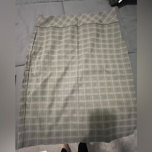 RW&CO. Gray Plaid Pencil Skirt